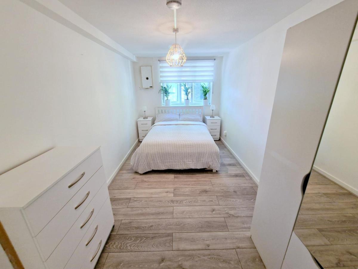 Apartament Flat In Battersea, 5 Minutes From Clapham Junction Station Londyn Zewnętrze zdjęcie